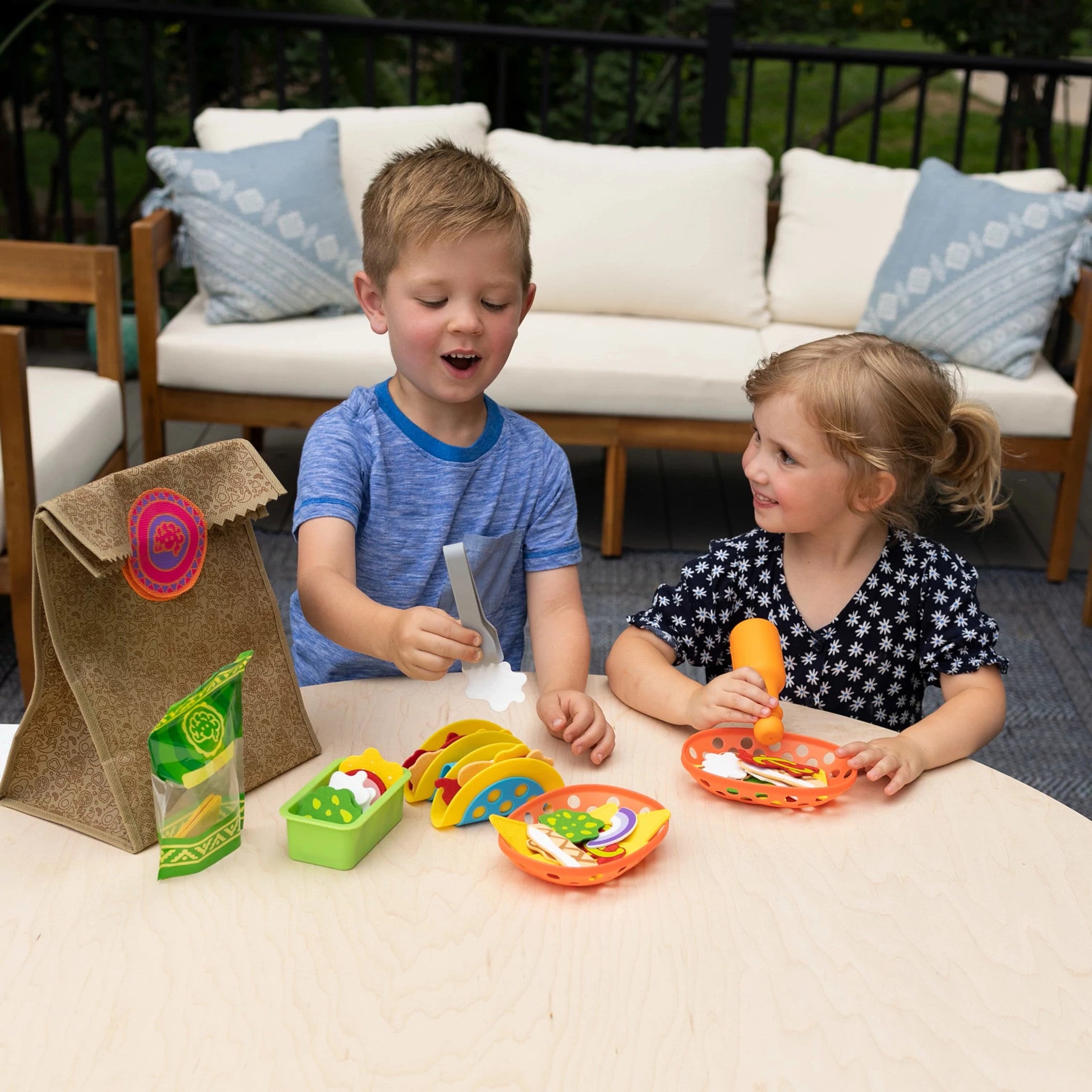 Fat Brain Pretendables Nacho Set