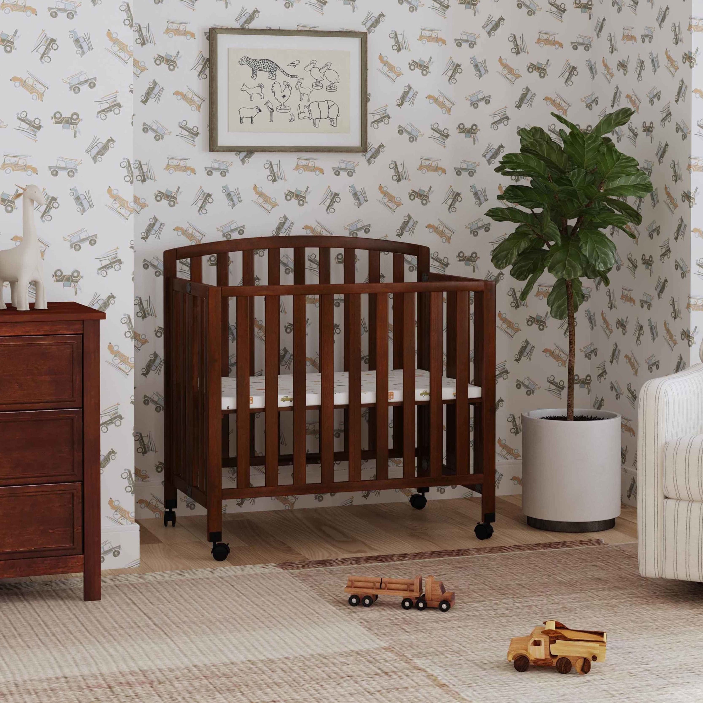 DaVinci Dylan Folding Portable 3-in-1 Mini Crib
