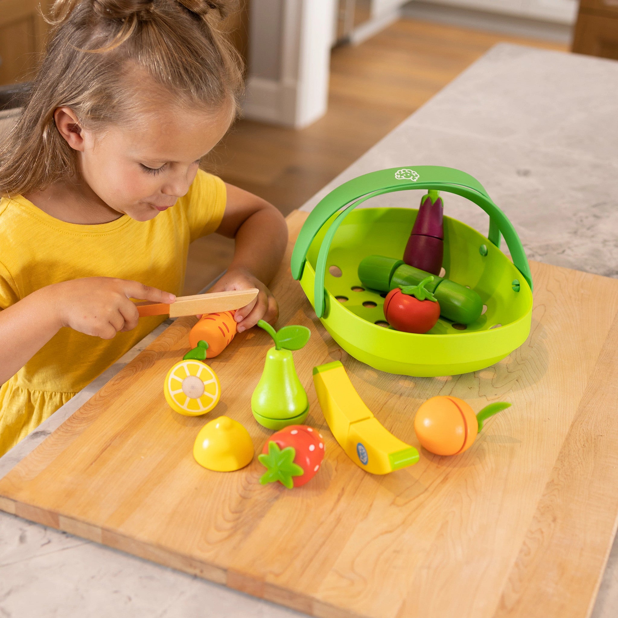 Fat Brain Pretendables Fruit & Veggie Basket Set