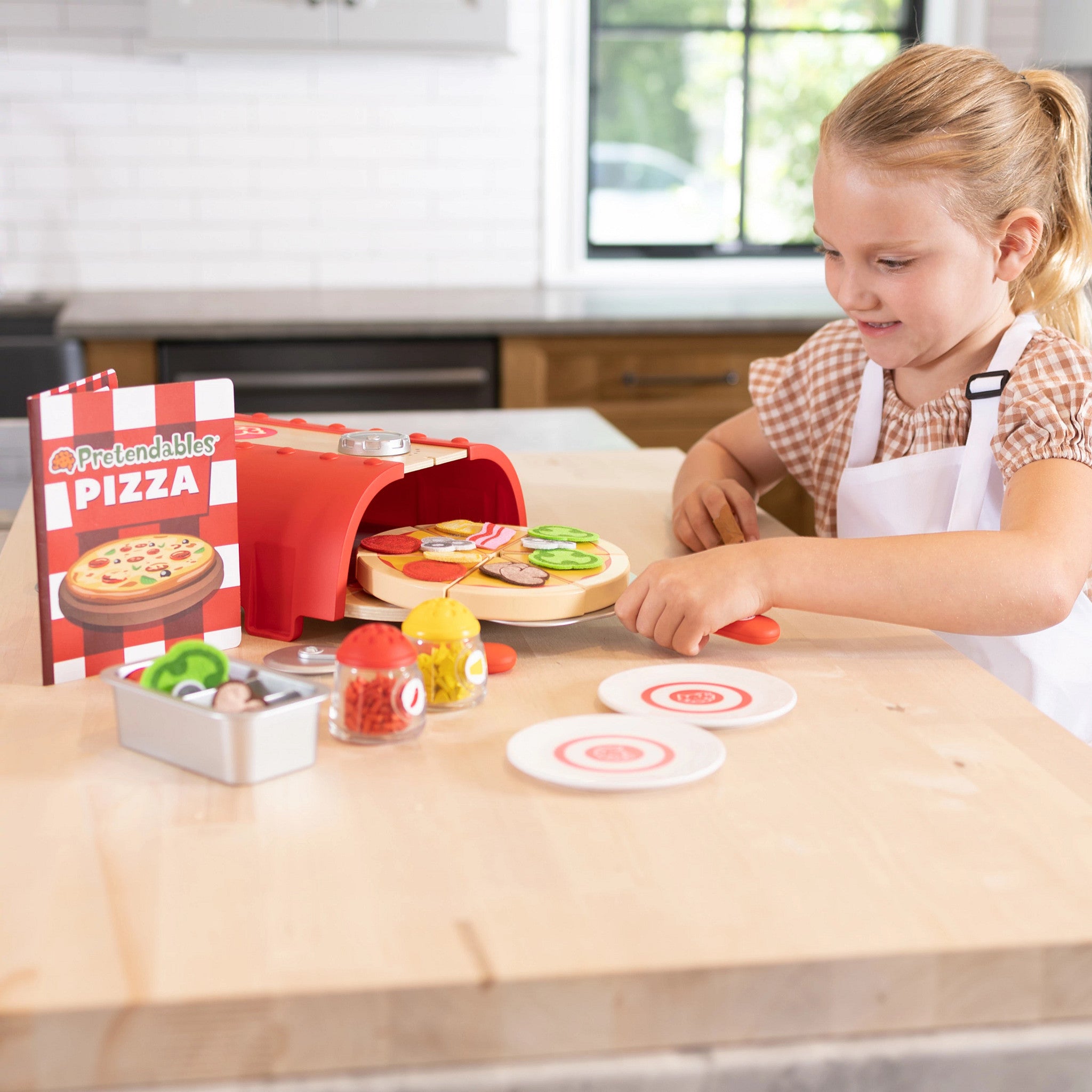 Fat Brain Pretendables Backyard Pizza Oven Set