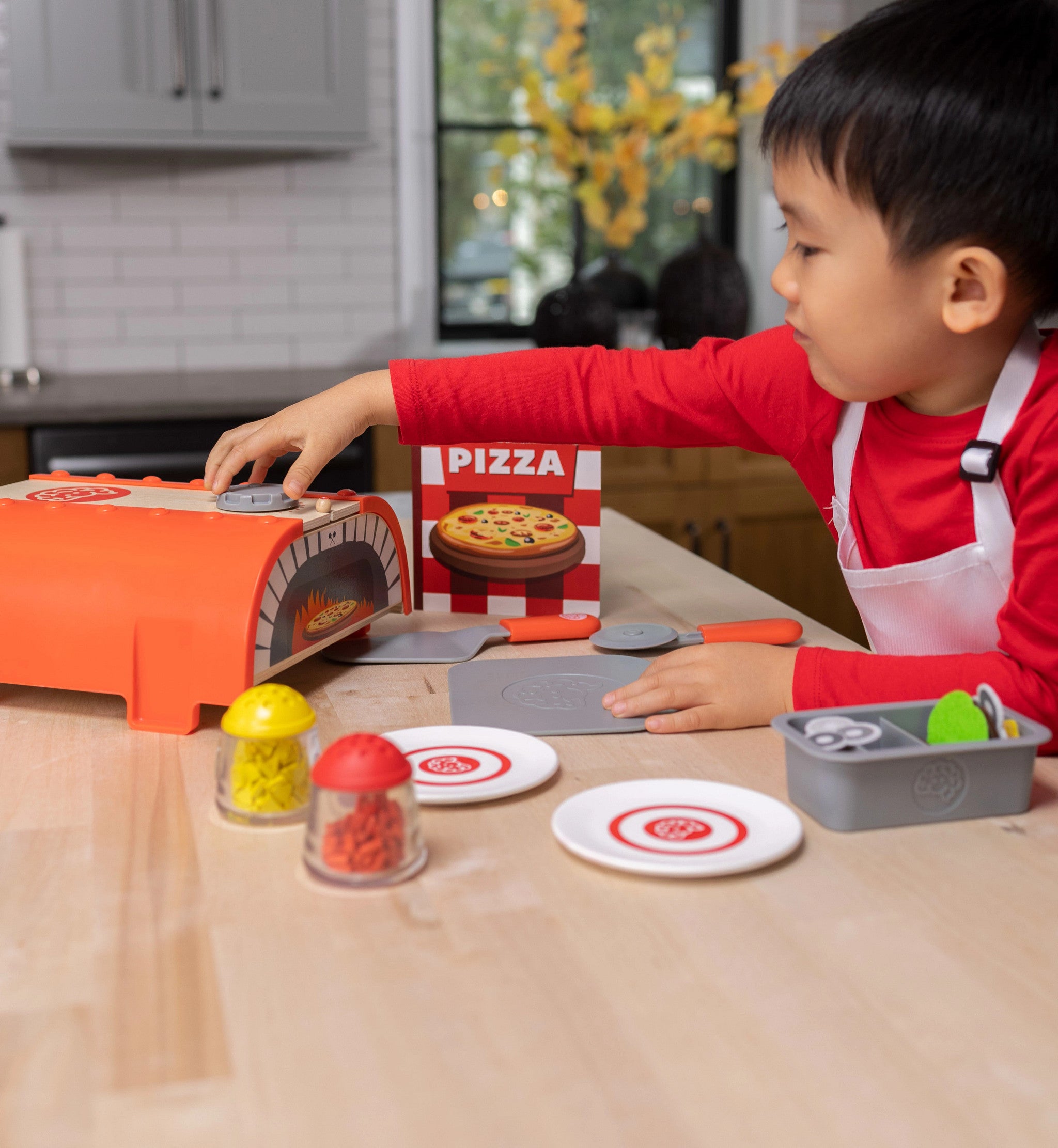 Fat Brain Pretendables Backyard Pizza Oven Set
