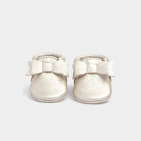 Freshly Picked Newborn Bow Moccasin - Platinum