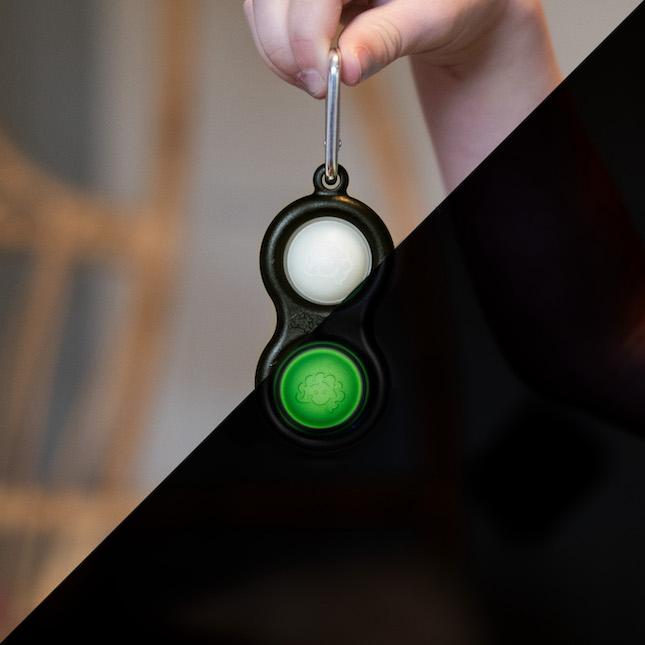 Fat Brain Toys Simpl Dimpl Glow-in-the-Dark