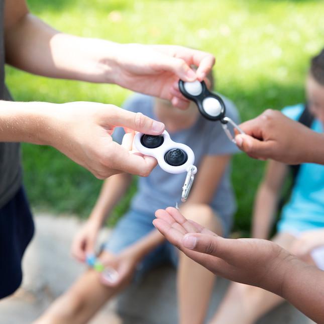 Fat Brain Toys Simpl Dimpl Black & White