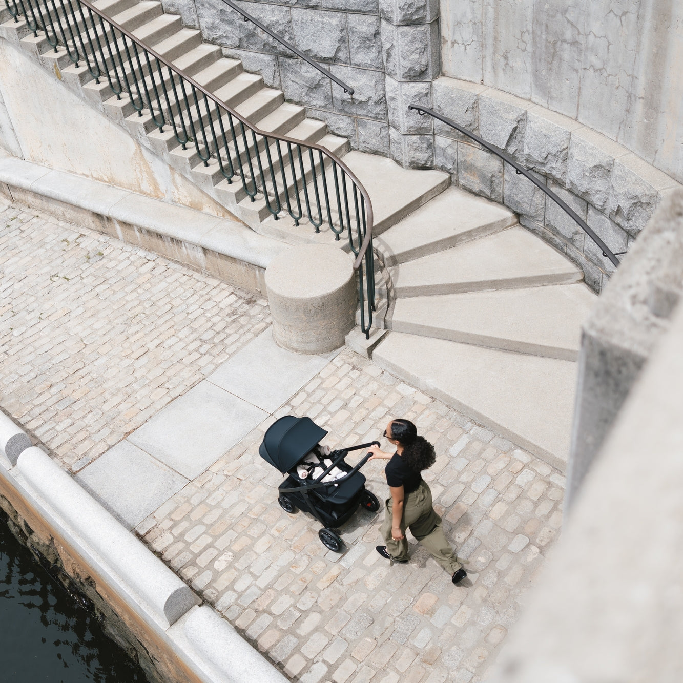 UPPAbaby Kona Stroller | PRE-ORDER | SHIPS LATE SEPTEMBER
