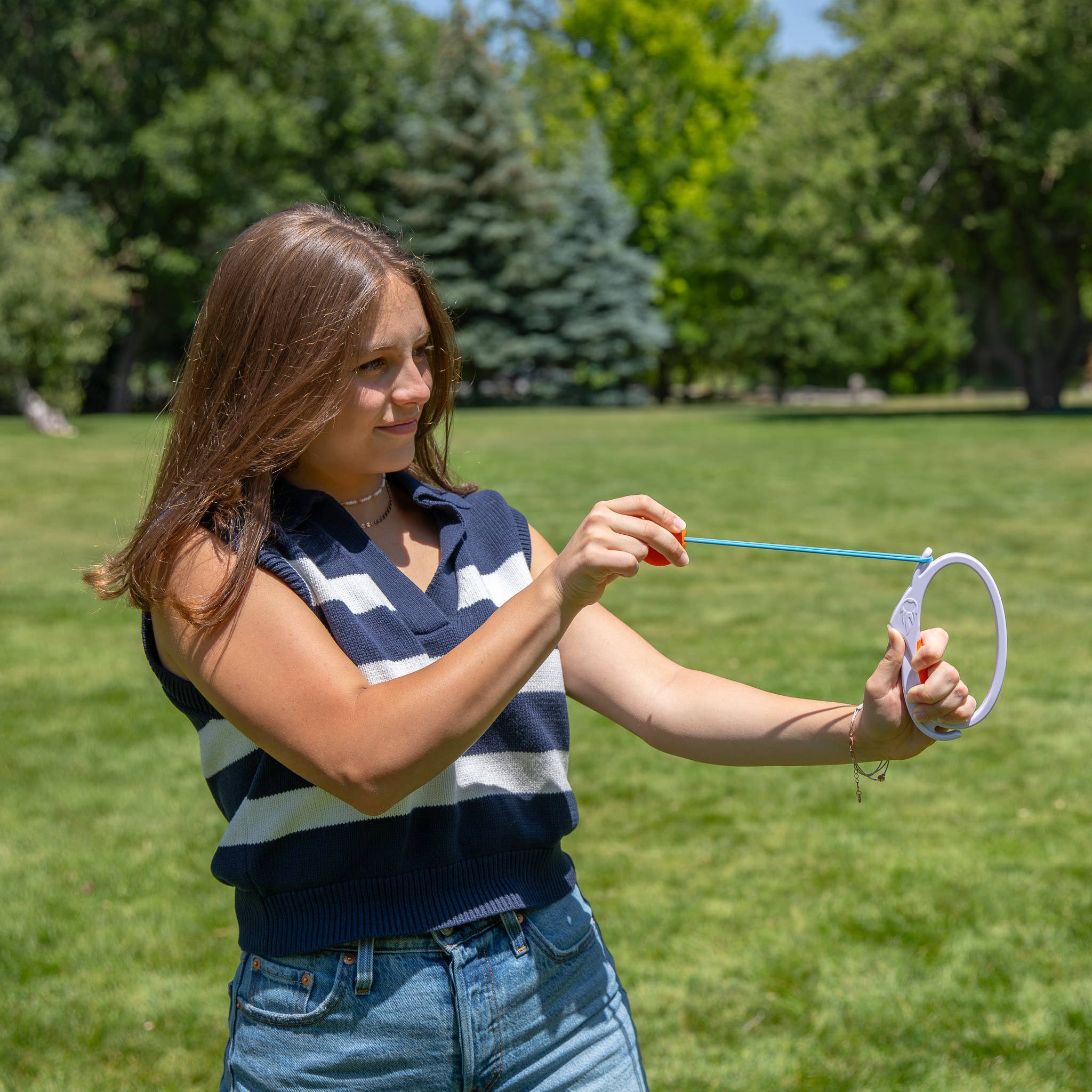 The Good Game Company - Djubi Dartball - Test your accuracy!