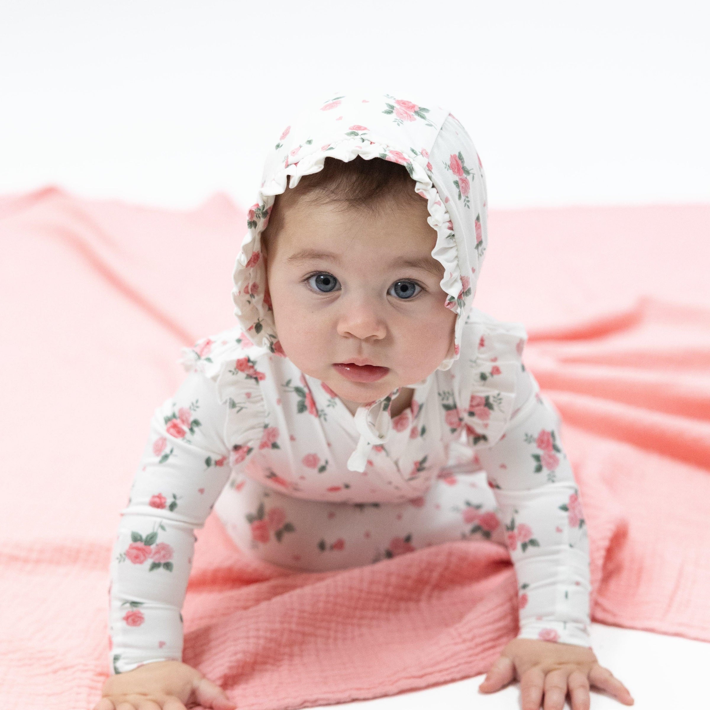 Angel Dear Pink Rosettes 2-Way Ruffle Sleeve Zipper Footie