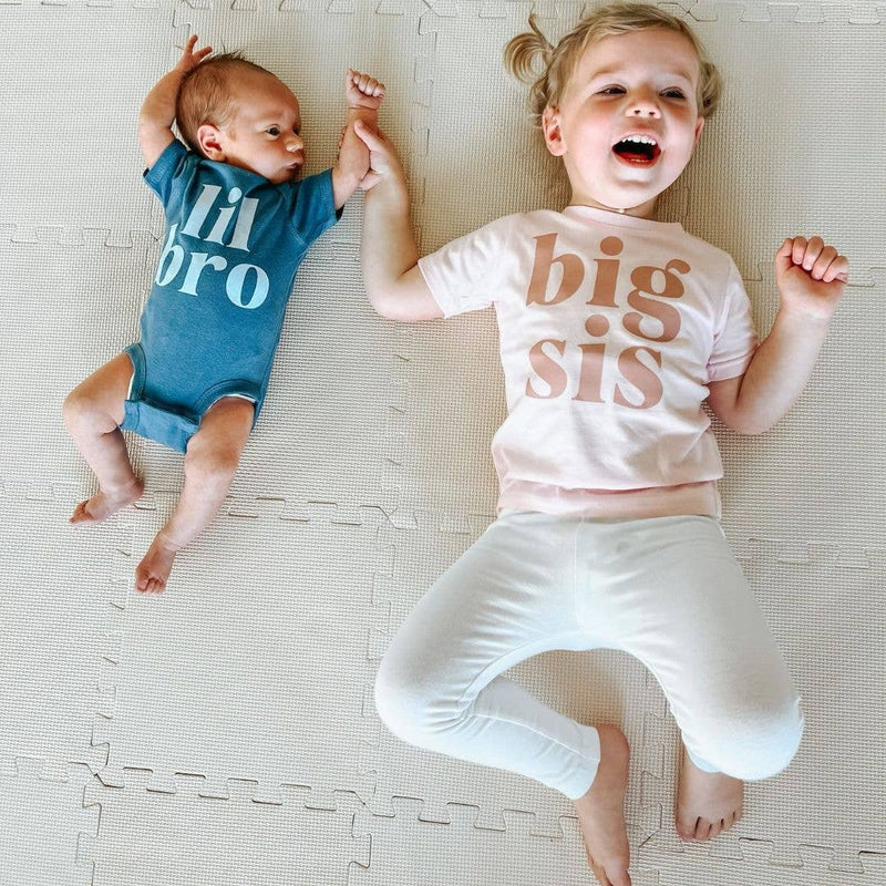 Sweet Wink Big Sis Short Sleeve Shirt - Pregnancy Announcement | Family