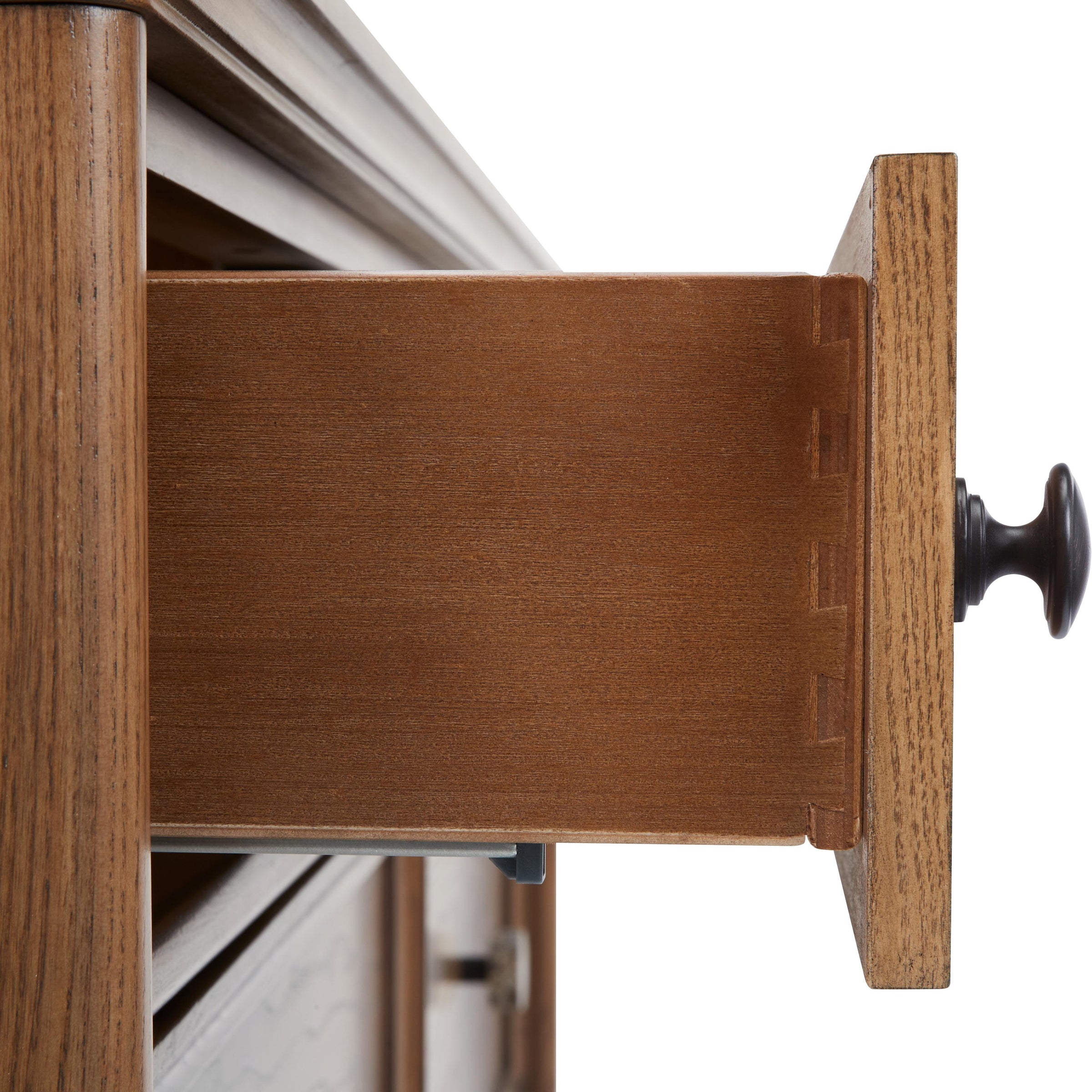 Maxi-Cosi Nursery Quiet Luxury 7-Drawer Dresser