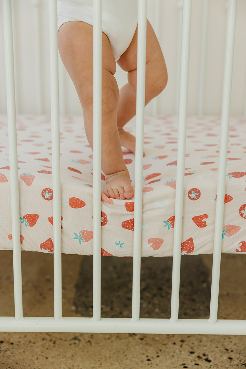 Copper Pearl Premium Knit Fitted Crib Sheet | Strawberry