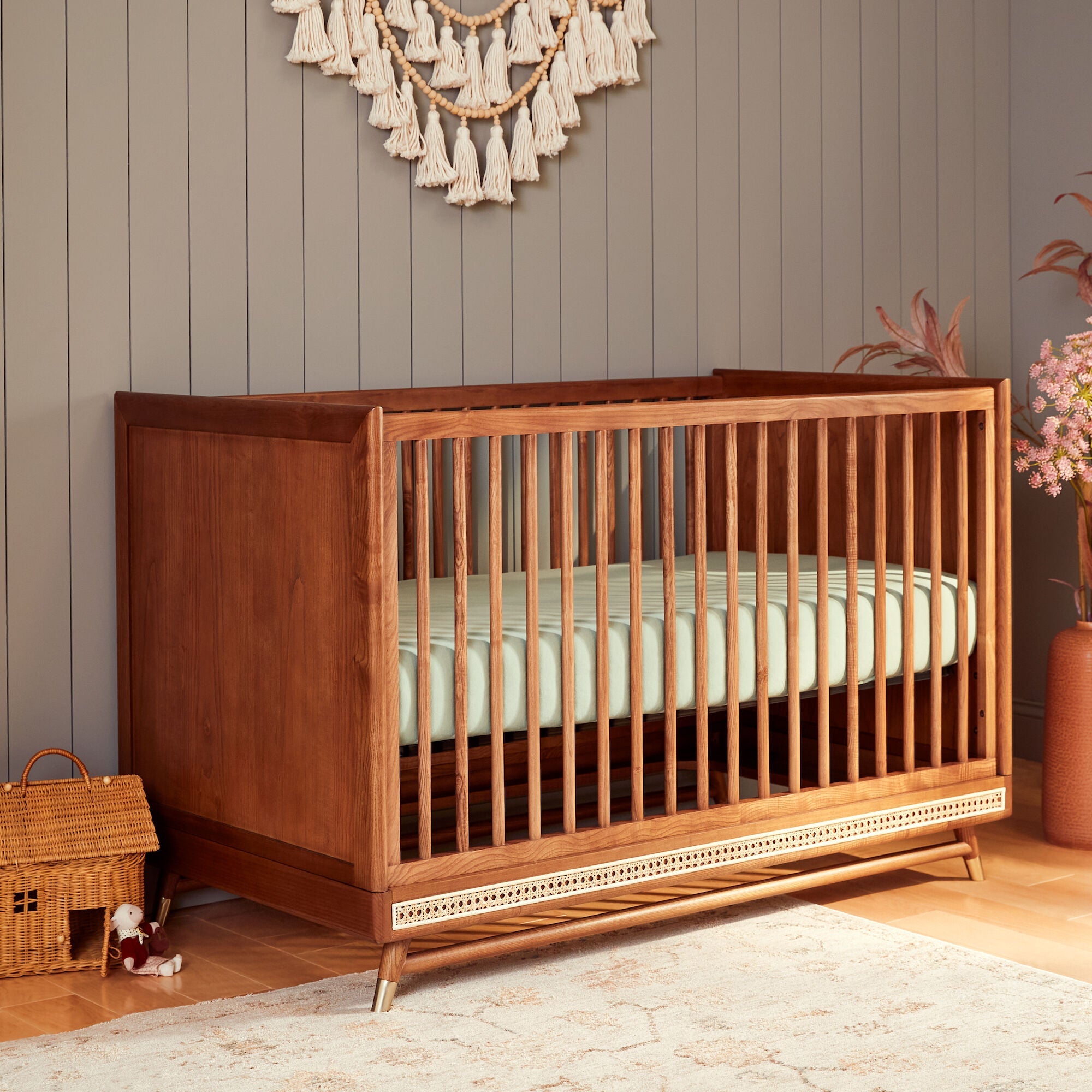 maxi cosi crib Maxi Cosi Everheart 4-in-1 Convertible Crib with Toddler Bed/Daybed Conversion Kit