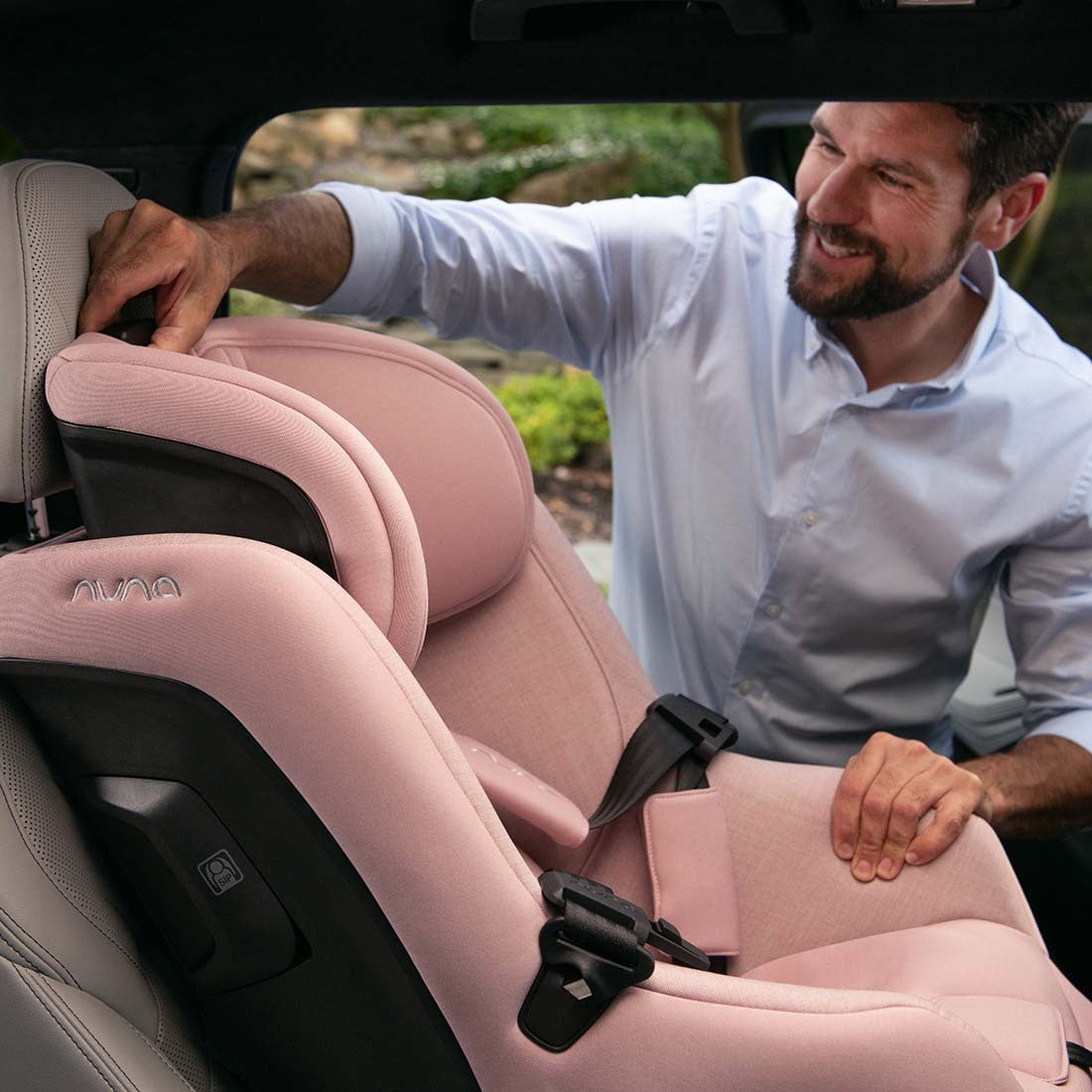 Nuna RAVA Convertible Car Seat | Thistle Collection