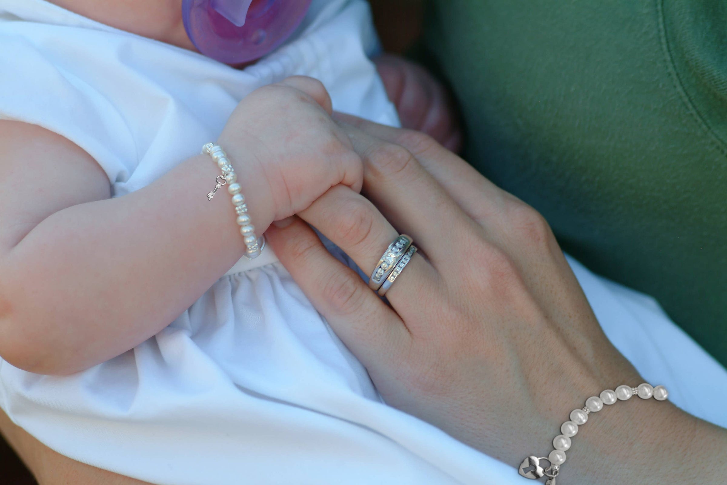 Cherished Moments - Mom and Me 2-Piece Bracelet Set Key To Heart Baby Bracelet