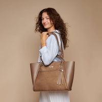 Itzy Ritzy Aspen Boss Tote™