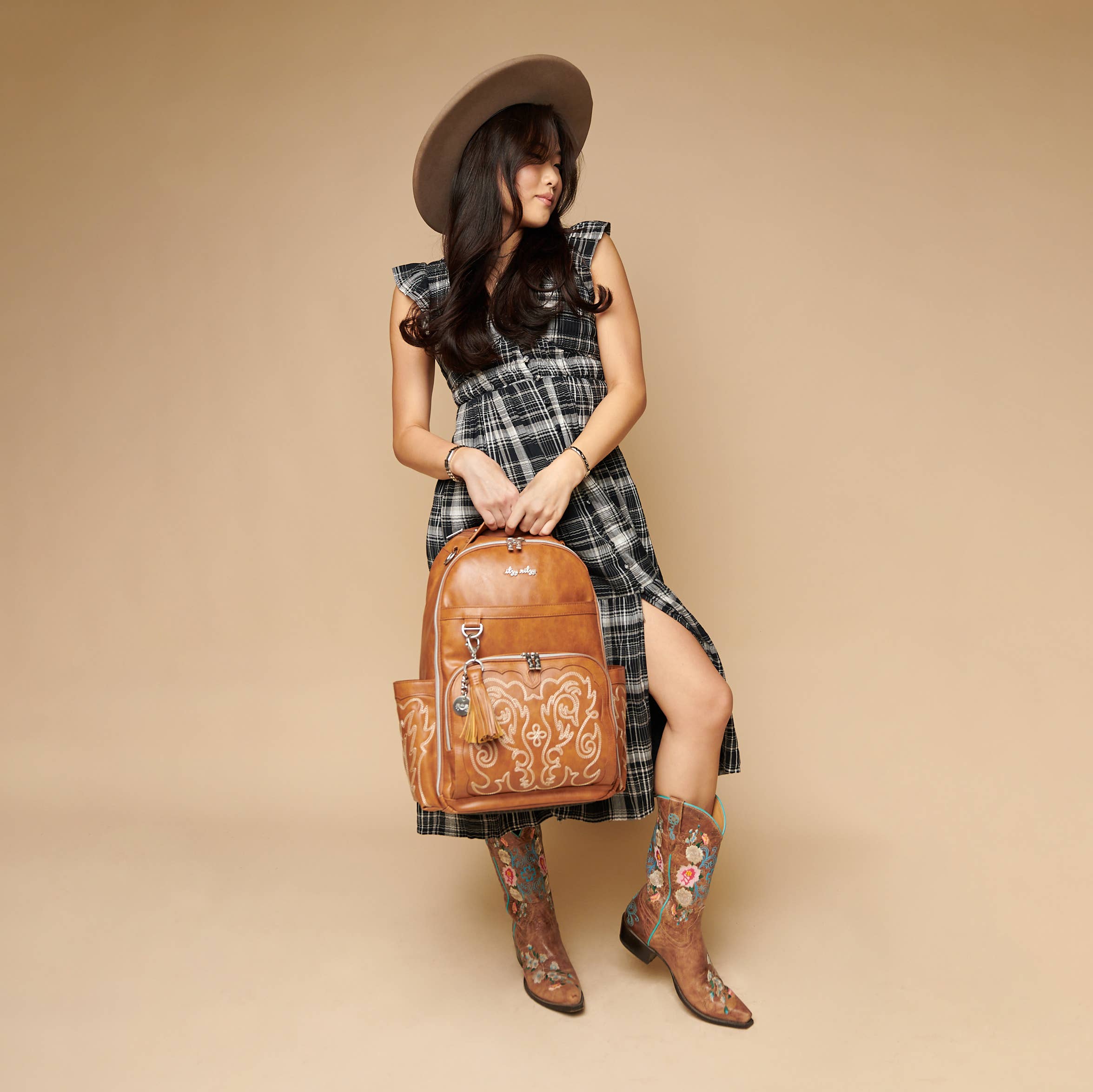 Itzy Ritzy Nash Saddle Boss Plus™