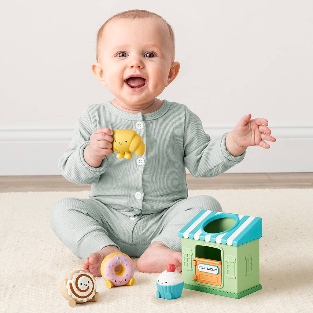 Itzy Ritzy Itzy Play Bakery™ Put & Take Toy