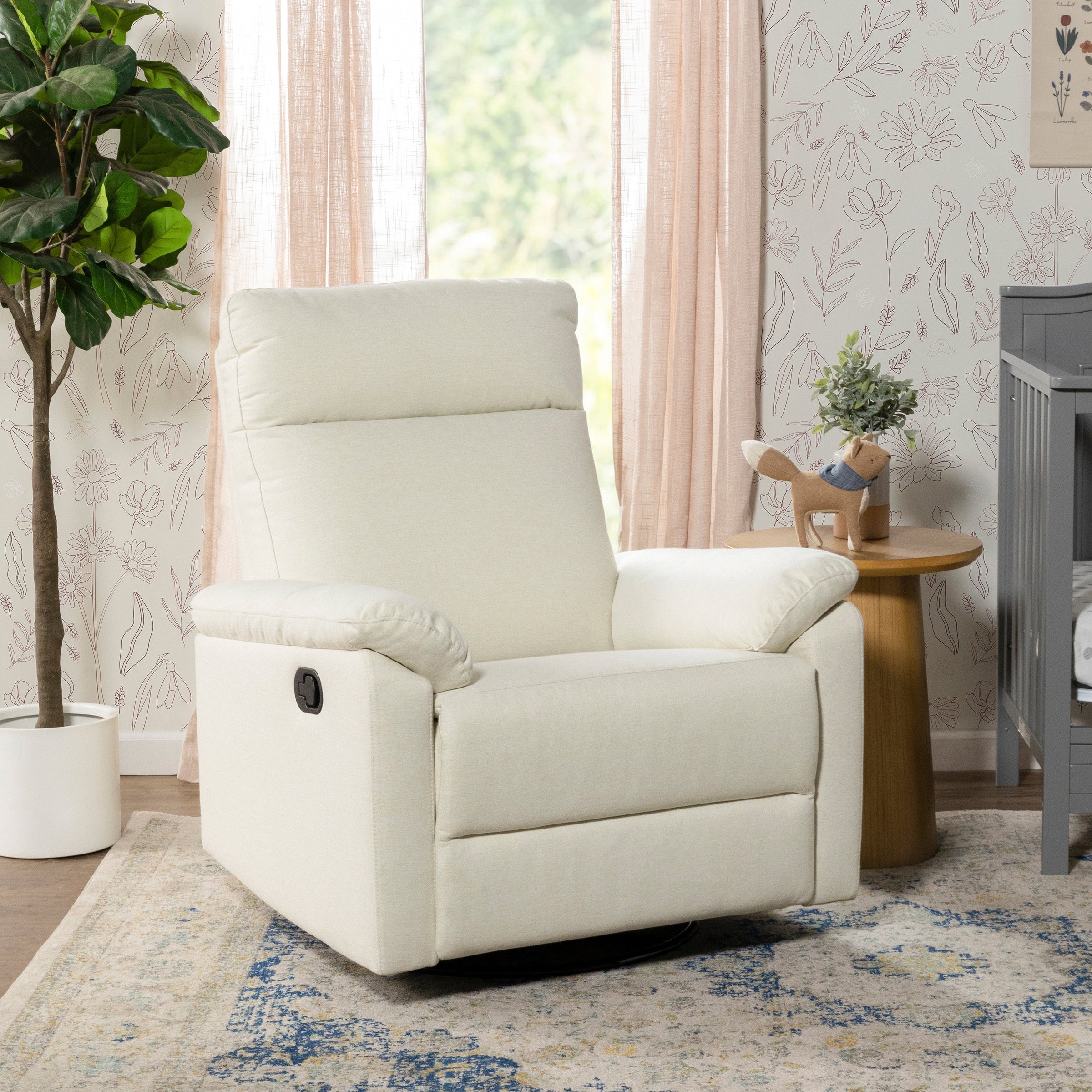 DaVinci Suzy Recliner and Swivel Glider