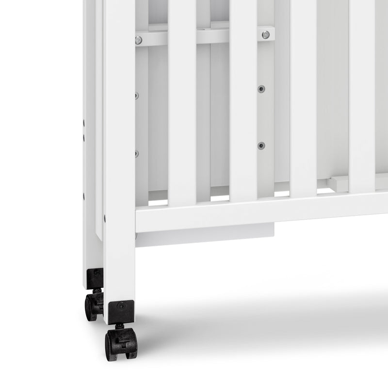 DaVinci Charlie Folding Portable 3-in-1 Mini Crib