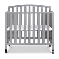 DaVinci Dylan Folding Portable 3-in-1 Mini Crib