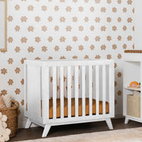 DaVinci Otto 3-in-1 Convertible Mini Crib with 4" Mattress