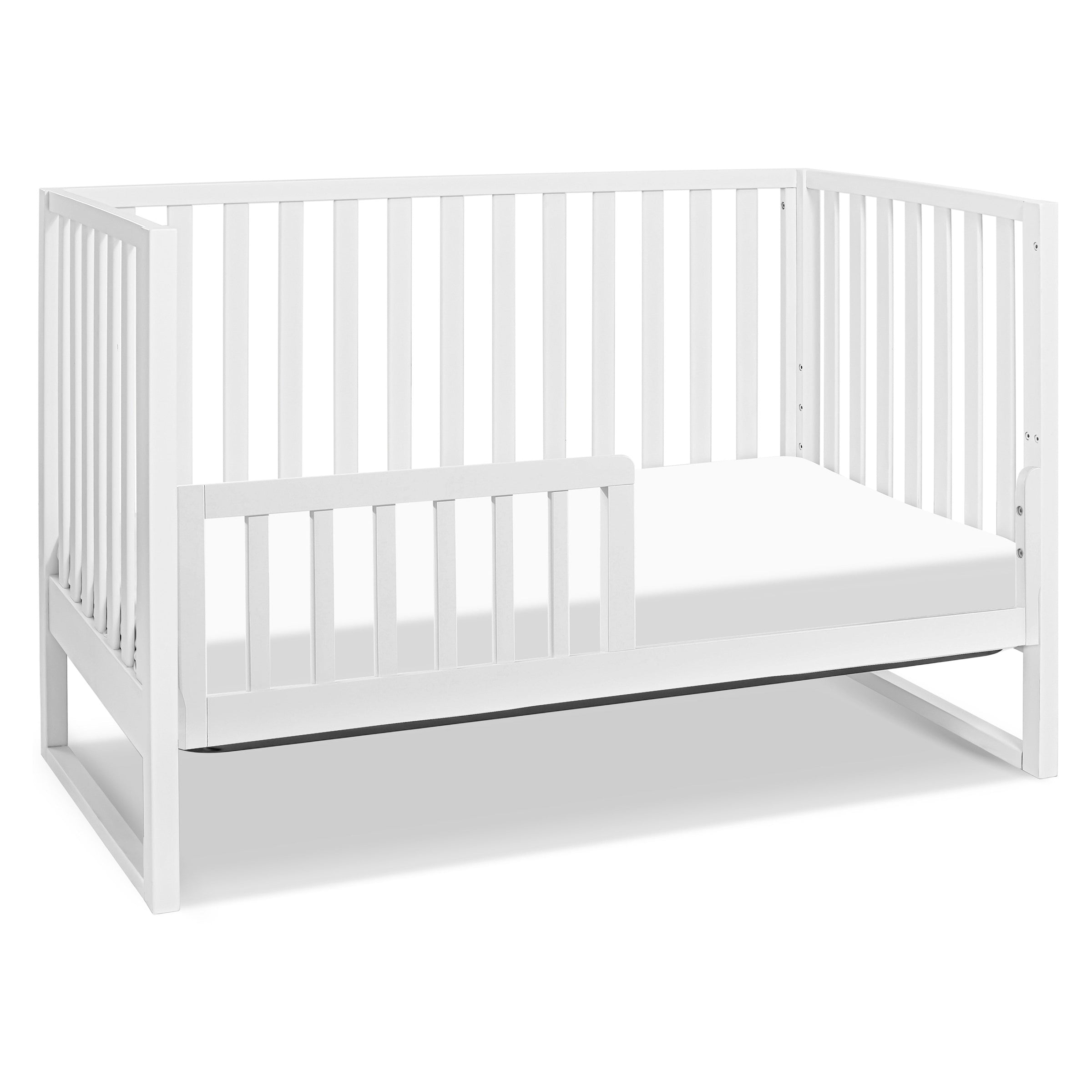 DaVinci Hunter 3-in-1 Convertible Crib