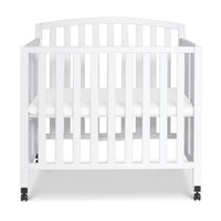 DaVinci Dylan Folding Portable 3-in-1 Mini Crib