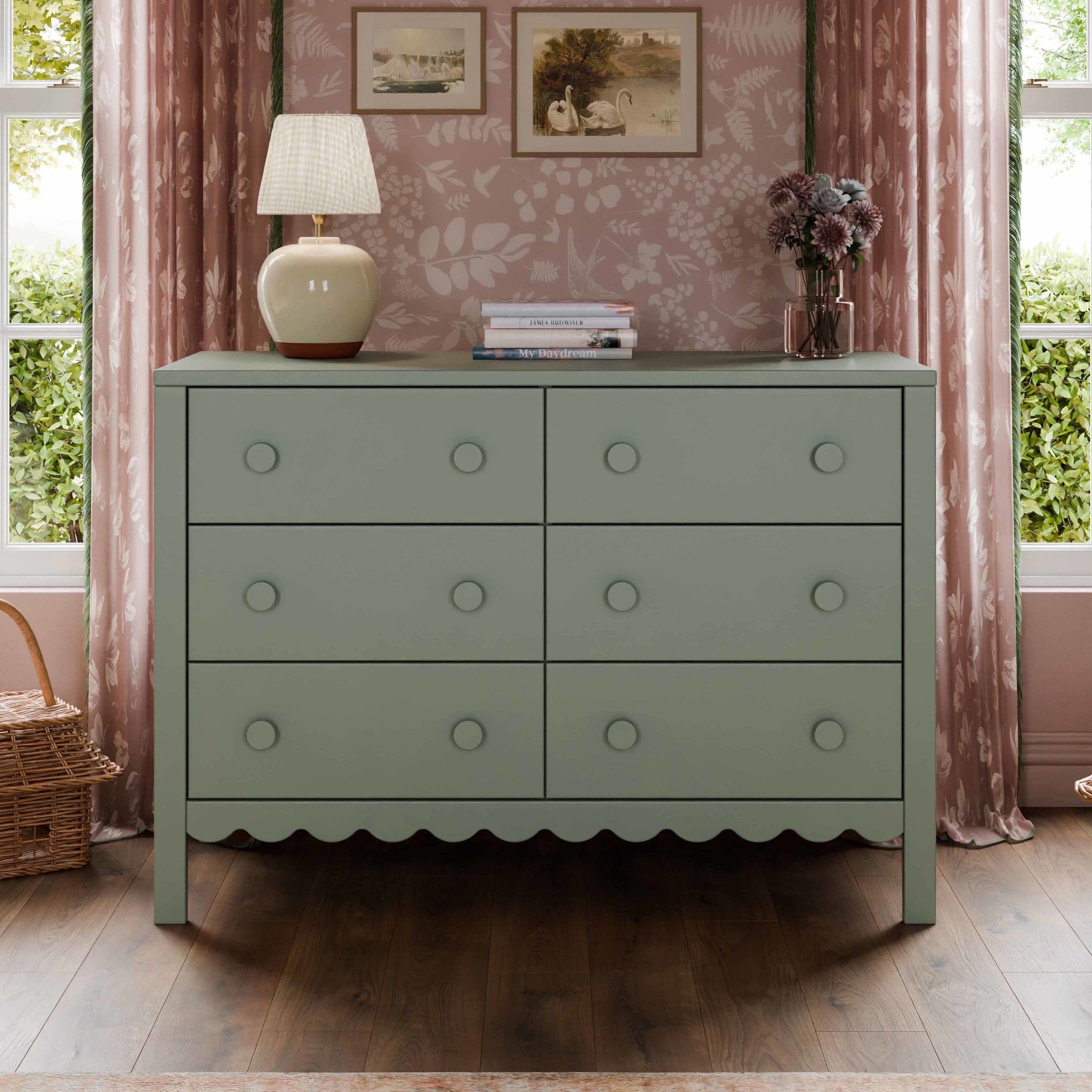 DaVinci Sammy Scallop 6-Drawer Dresser