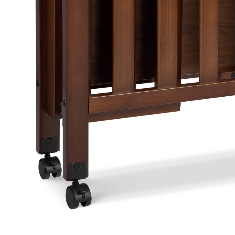 DaVinci Dylan Folding Portable 3-in-1 Mini Crib