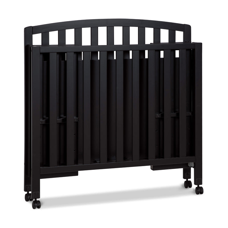 DaVinci Dylan Folding Portable 3-in-1 Mini Crib