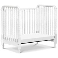 DaVinci Jenny Lind 3-in-1 Convertible Mini Crib
