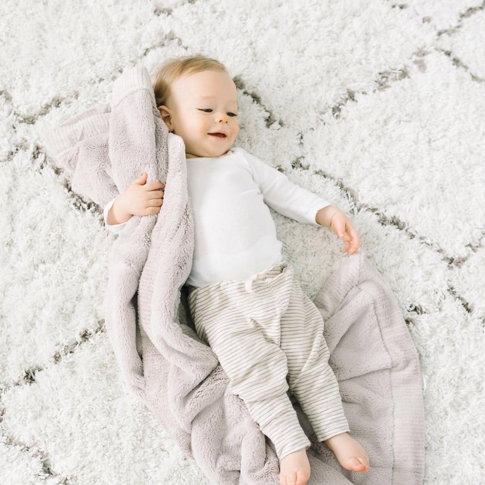 Saranoni Feather Lush Receiving Blanket