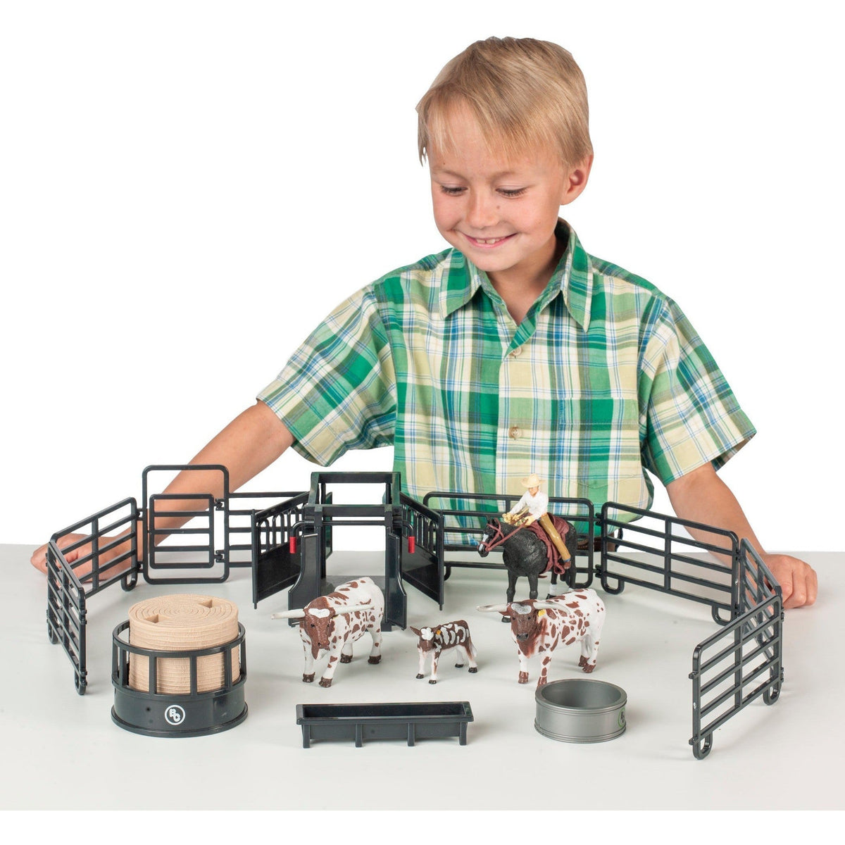 Big Country Toys 16-Piece Large Ranch Set