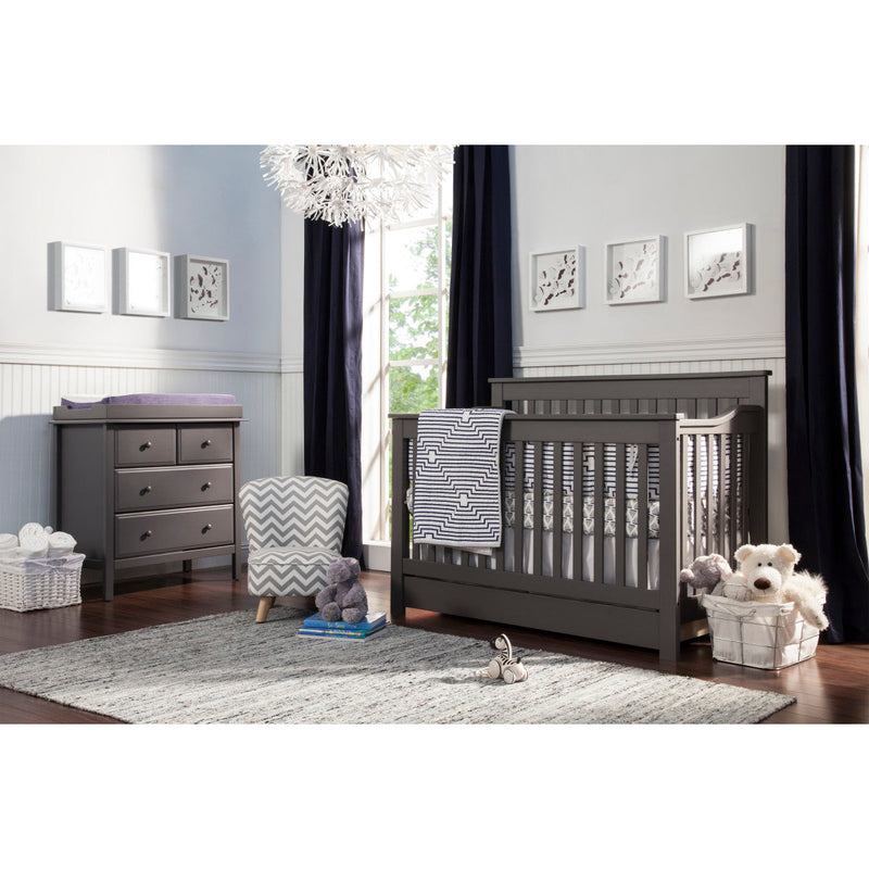 DaVinci Piedmont 4-In-1 Convertible Crib with Toddler Bed Conversion Kit