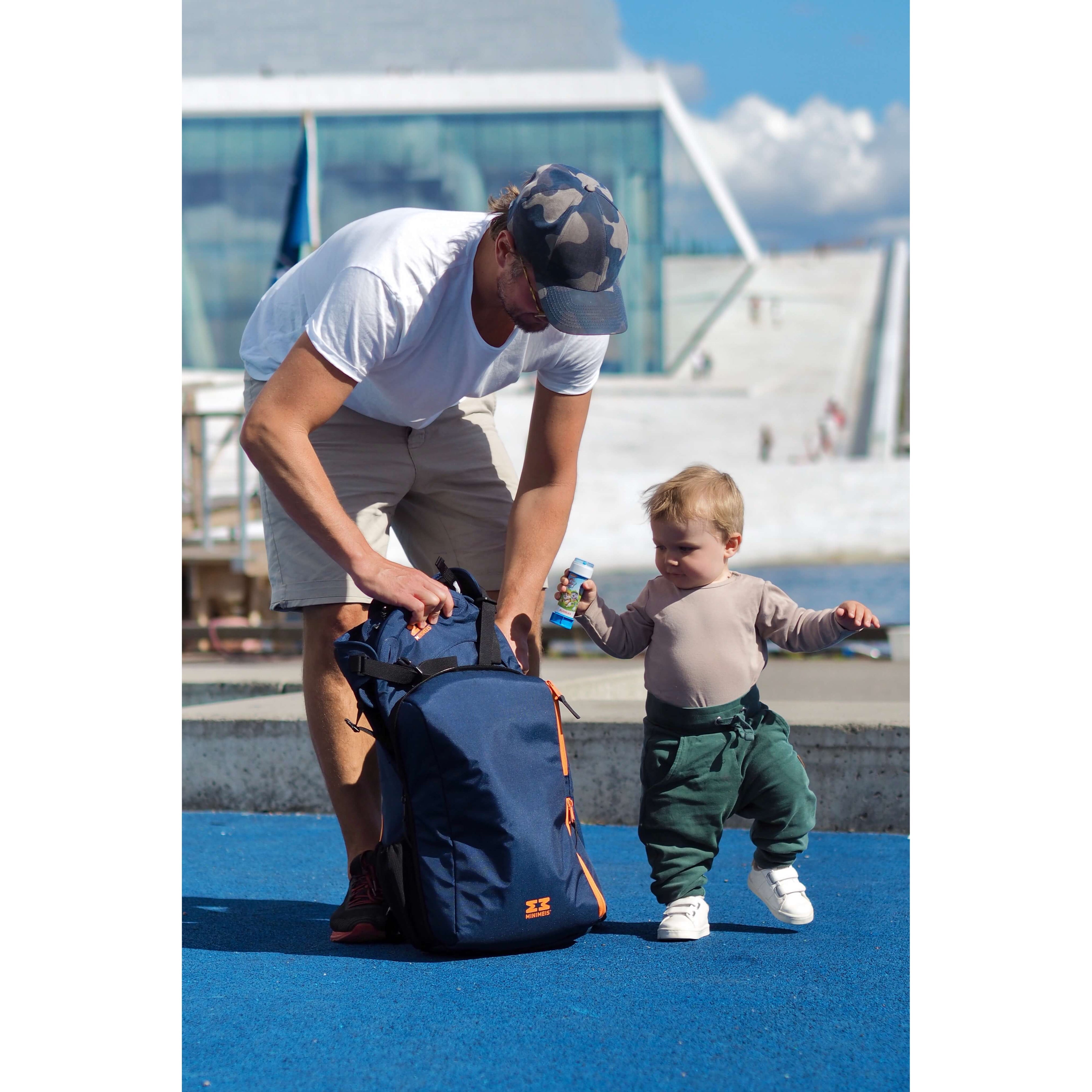 Minimeis G4 Backpack – Storkland & Kids Too!