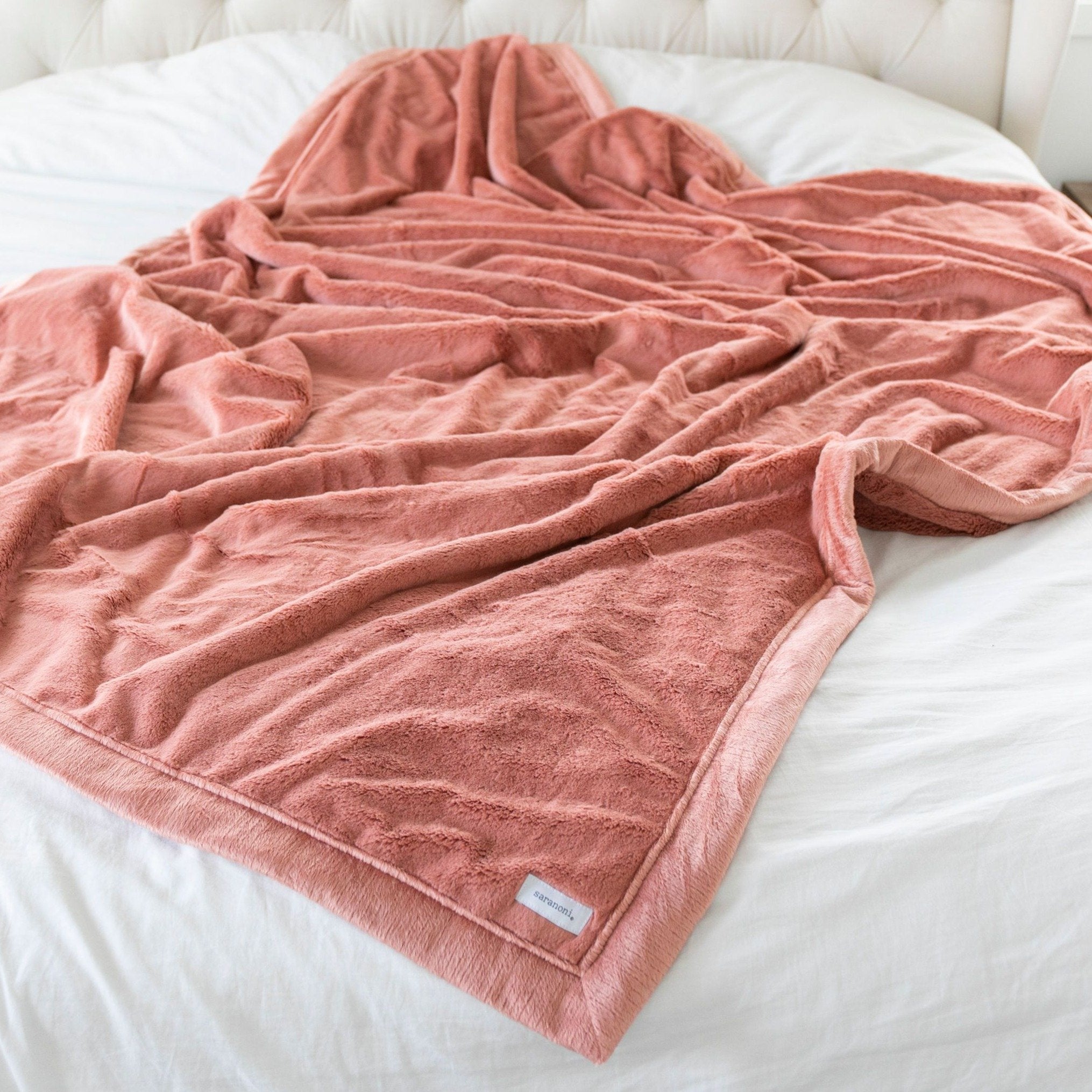Saranoni Lush Blanket